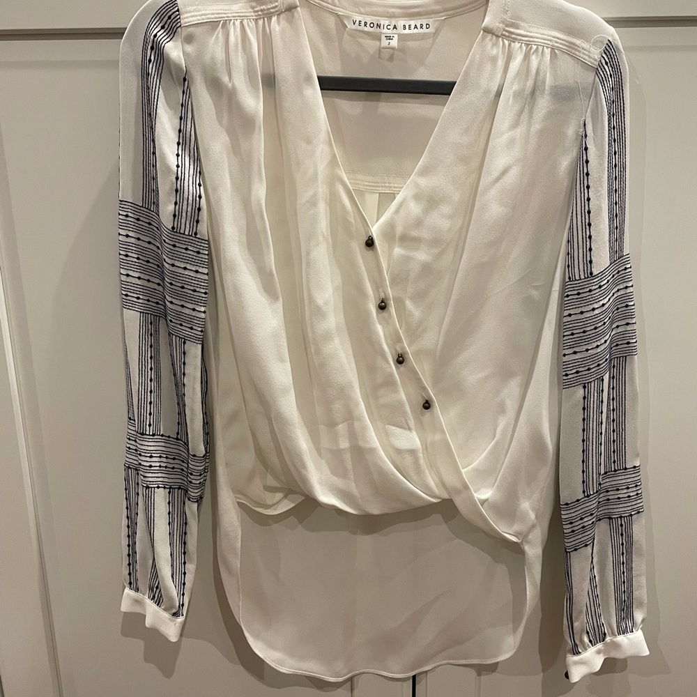 Veronica Beard Blouse. stitch detail on sleeves.